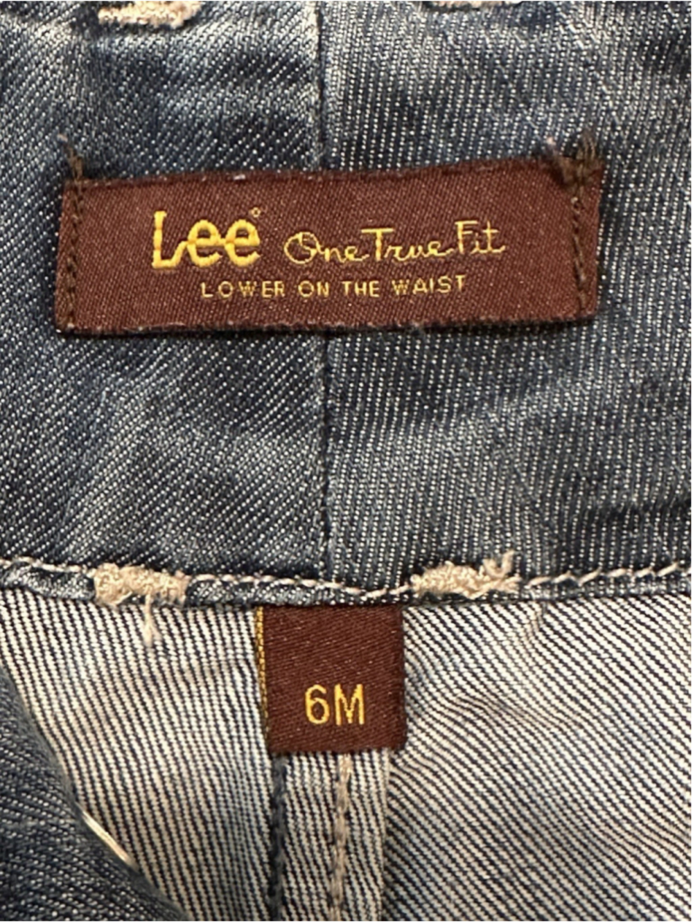 Lee Capri Jeans Sewn In Cuffed Hem Mid-Rise Womens 6M Distressed Stretch - Picture 15 of 16